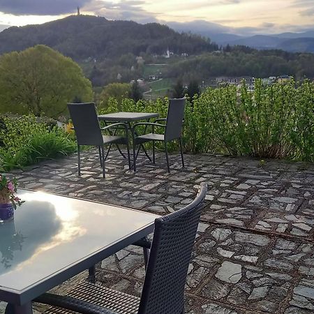 Haus Sonnenhang +Seeblick+Pool Reifnitz Bagian luar foto