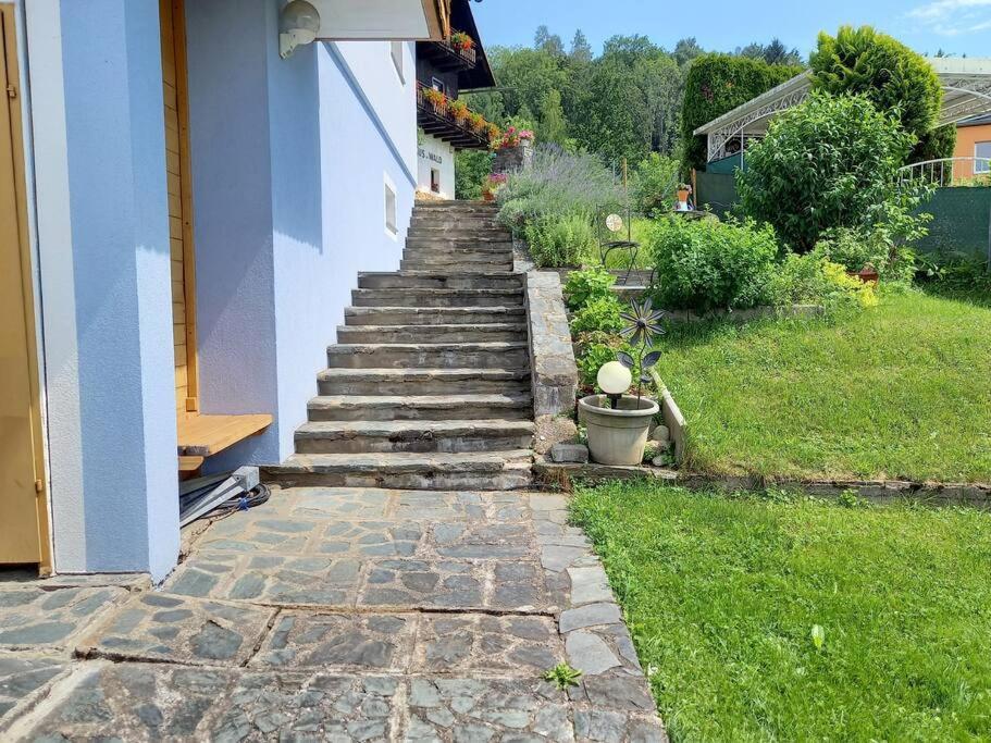 Haus Sonnenhang +Seeblick+Pool Reifnitz Bagian luar foto